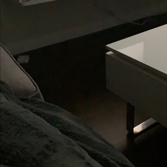 Meet your Posher, Sarah - Picture 1 of 1